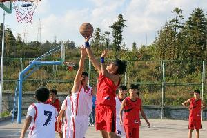 罗平县教育局举办高中学生篮球联赛